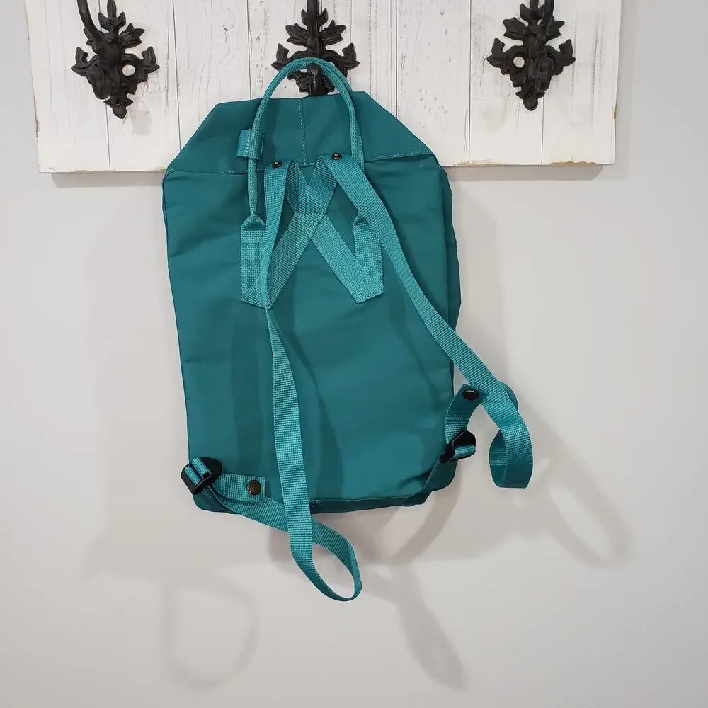 Fjallraven Kanken Backpack Frost Green EUC
